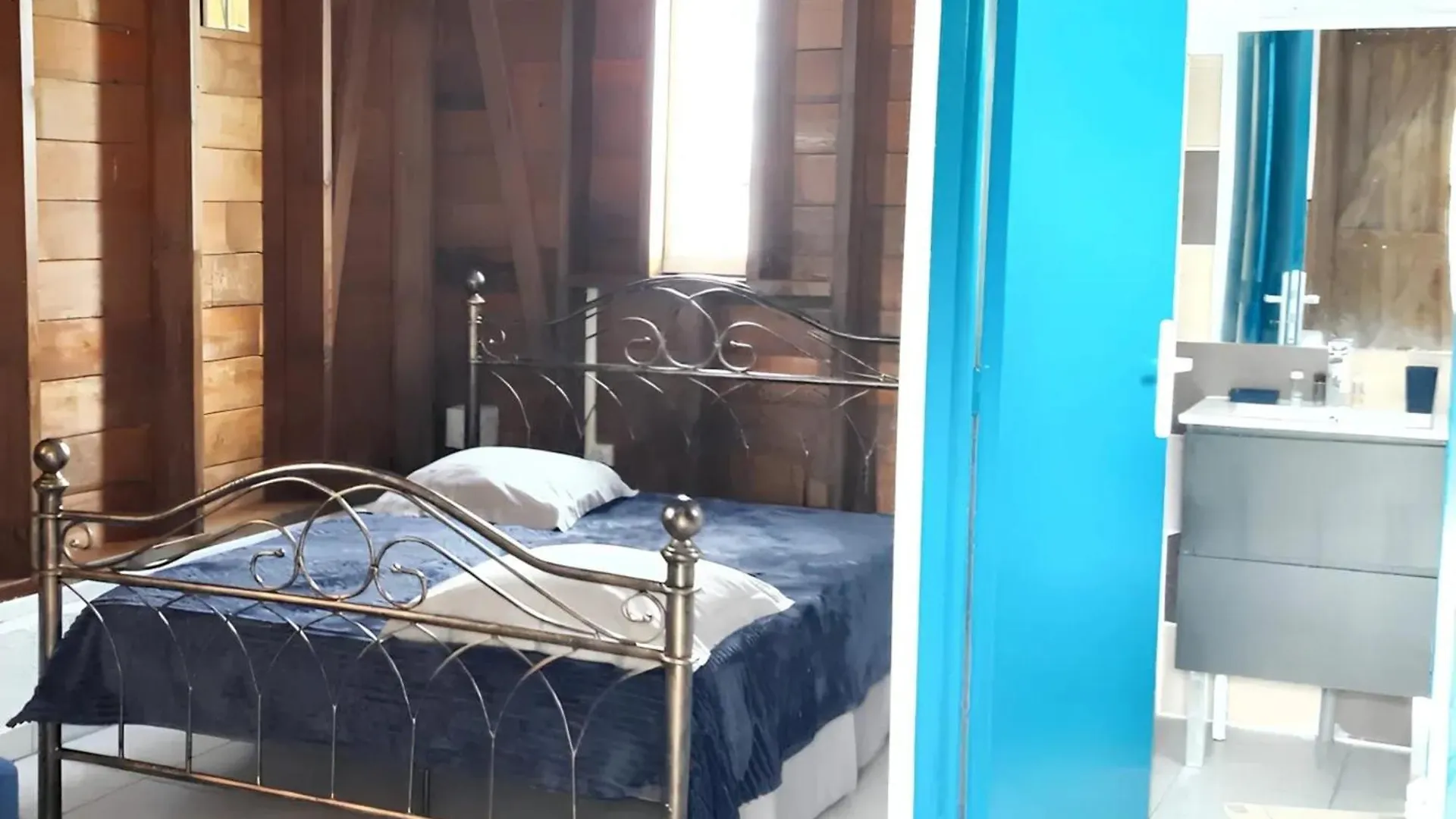 Bungalow Charmant Au Moule Avec Piscine Et Jardin Le Moule 0*,  Guadeloupe