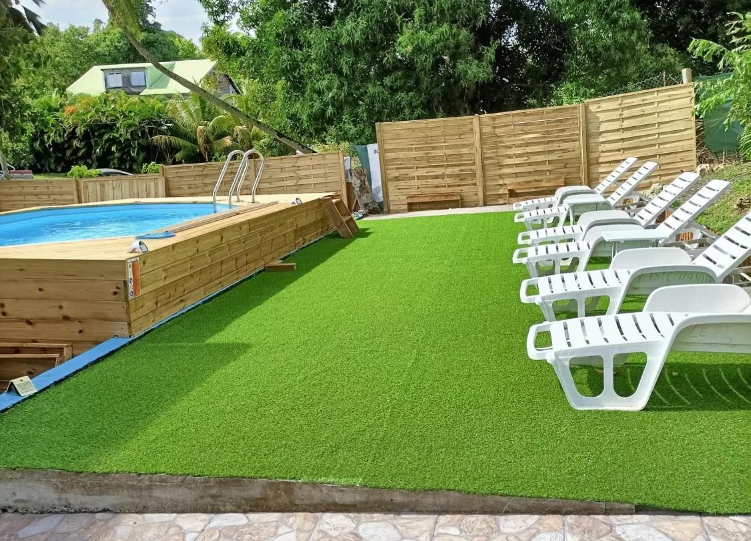 Holiday home Bungalow Charmant Au Moule Avec Piscine Et Jardin Le Moule Guadeloupe